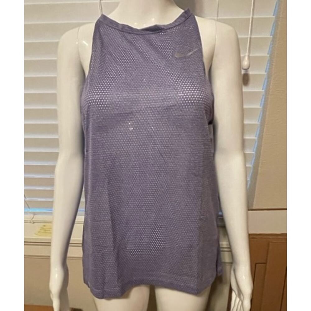 Nike Women's Breathe Dri-Fit Tank Top, X-Small, NWT, Retail $55 - Picture 2 of 3